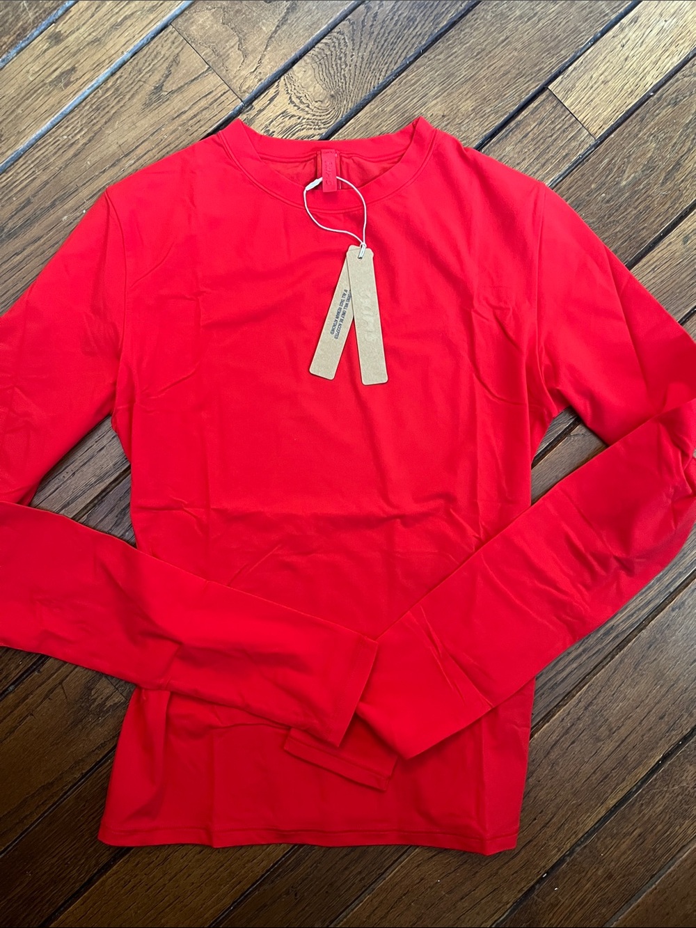 SKIMS Cherry Red Fits Everybody Long Sleeve T-shirt Size Small NWT